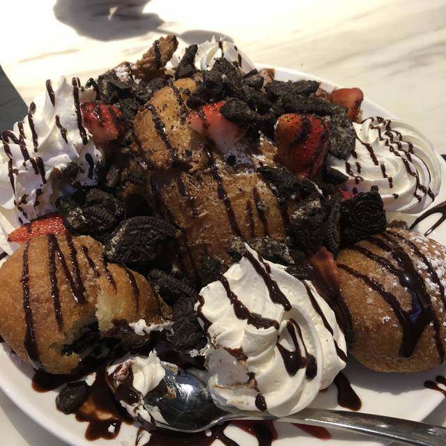 Sugar Factory Chocolate Lounge, Las Vegas Boulevard Restaurant - Las ...