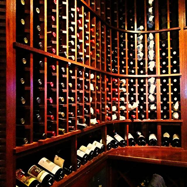 The Vineyard Wine Bar & Bistro Orlando Restaurant Orlando, FL