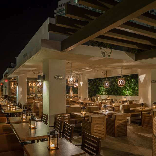 Cibo Wine Bar South Beach Restaurant Miami Fl Opentable Cibo Wine Bar South Beach Miami Fl