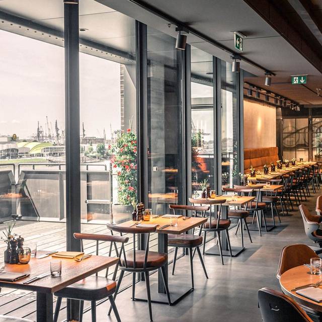 Störtebeker Elbphilharmonie „Beer & Dine“ Restaurant - Hamburg, HH ...