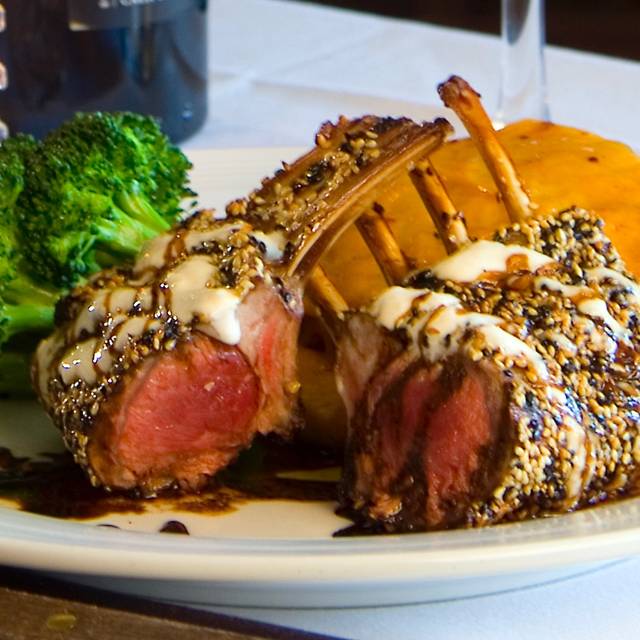 10 Restaurants Near Naval Training Center Great Lakes Opentable
