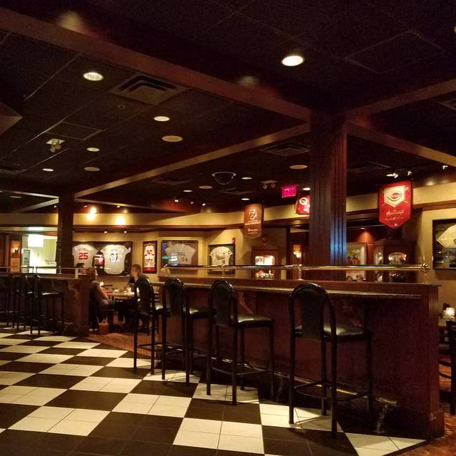 Montgomery Inn Rd Restaurant Cincinnati Oh Opentable Montgomery Inn Rd Cincinnati Oh