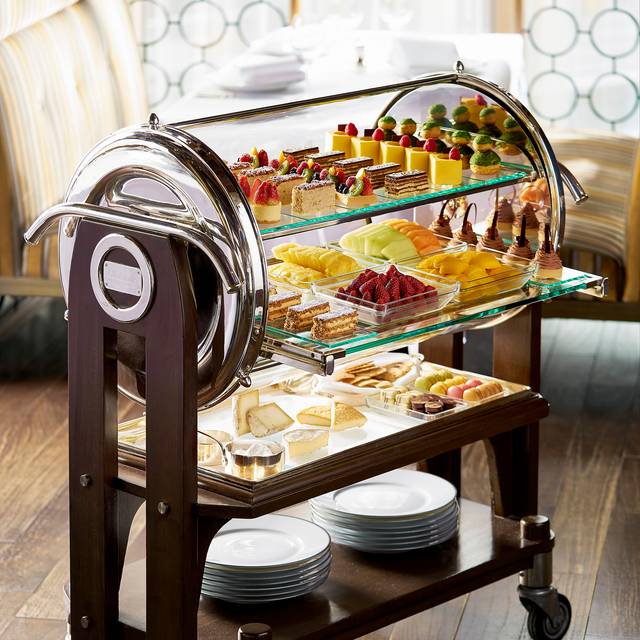 Hugo's Hyatt Regency Hong Kong Tsim Sha Tsui Restaurant Tsim Sha