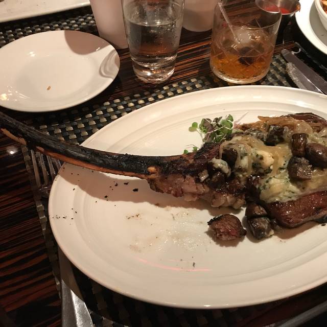 Mitchell's Steakhouse Columbus Polaris Restaurant Columbus, OH