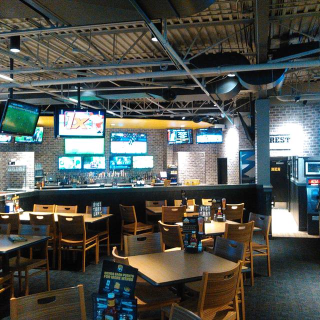 Buffalo Wild Wings Grand Rapids 28th St. Restaurant Grand Rapids