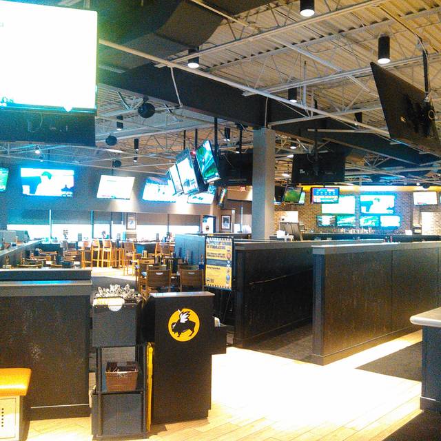 Buffalo Wild Wings Grand Rapids 28th St. Restaurant Grand Rapids