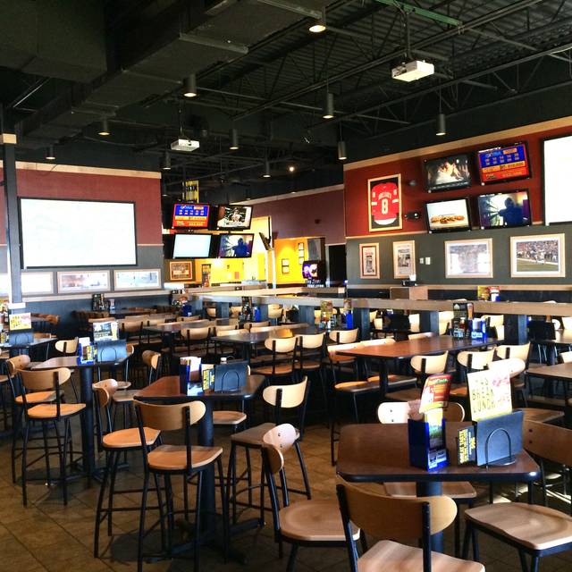 Buffalo Wild Wings Muskegon Restaurant Muskegon, MI OpenTable