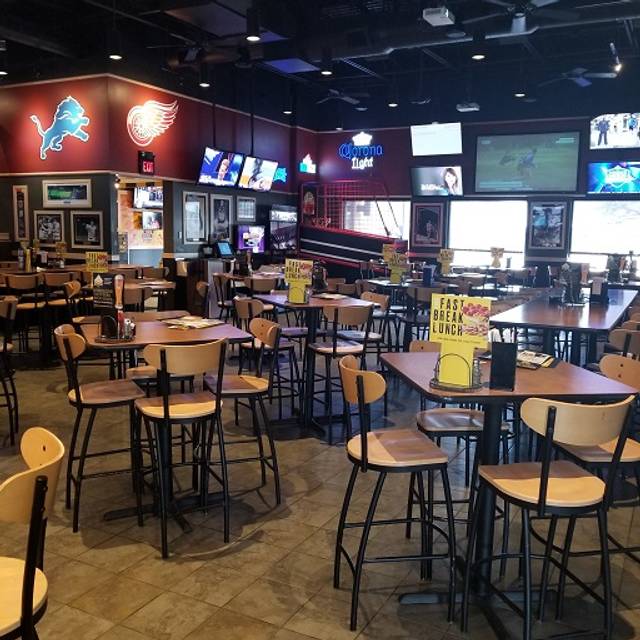 Buffalo Wild Wings St. Clair Shores Restaurant St. Clair Shores, MI