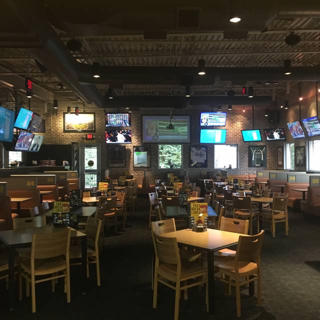 Buffalo Wild Wings Waterford Restaurant Mi Opentable Buffalo Wild Wings Waterford Mi