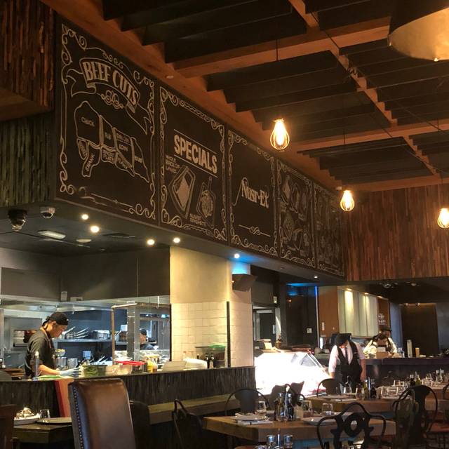 Nusr-Et Dubai, Dubai. Restaurant Info, Reviews, Photos - KAYAK
