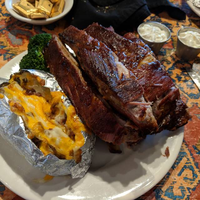 Double Ll Steak House Saloon Visalia Restaurant Info Reviews Photos Kayak