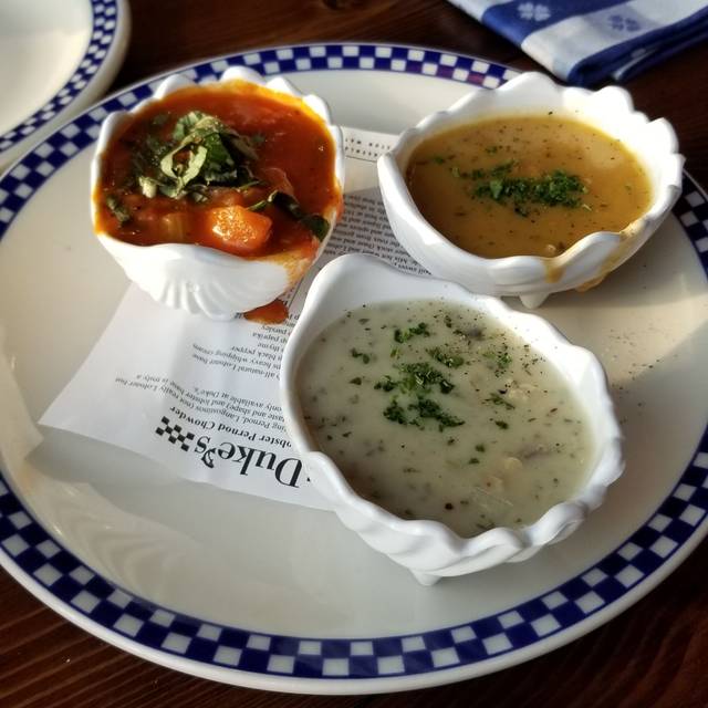 Duke S Seafood Chowder Bellevue Restaurant Wa Duke S Seafood Chowder Bellevue Wa