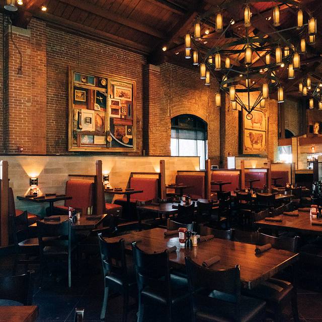10 Restaurants Near Crown Center Opentable
