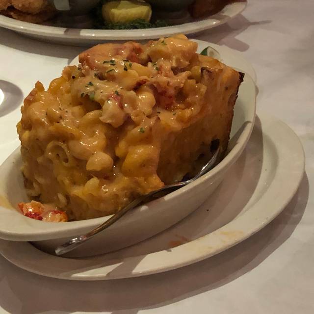 Charley's Steak House and Seafood Grille Kissimmee, FL Restaurant