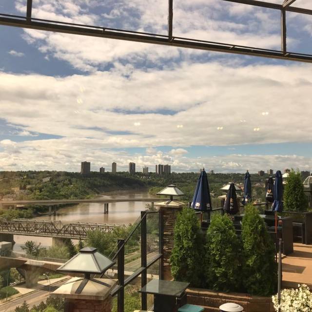 Riverside Bistro Courtyard by Marriott Edmonton Edmonton, AB