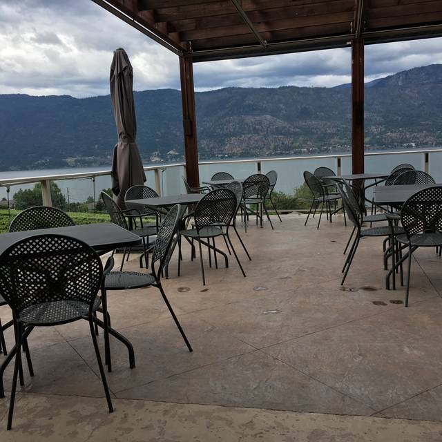 Grapevine Restaurant and Patio at Gray Monk Estate Winery Lake