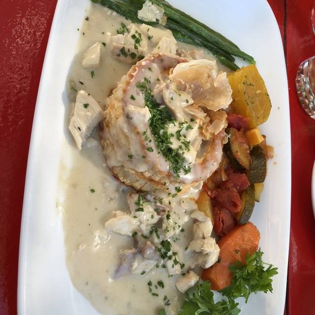 Jacques' Brasserie at L'Auberge Chez Francois Restaurant Great Falls