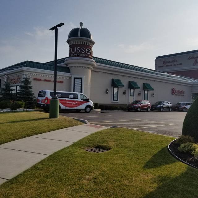 Russell's Steaks, Chops, and More Restaurant Williamsville, NY