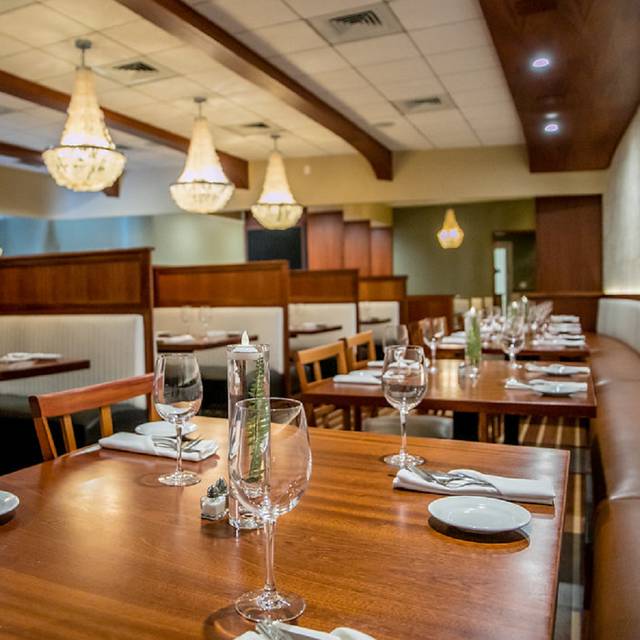 10 Restaurants Near Countryside Mall Opentable
