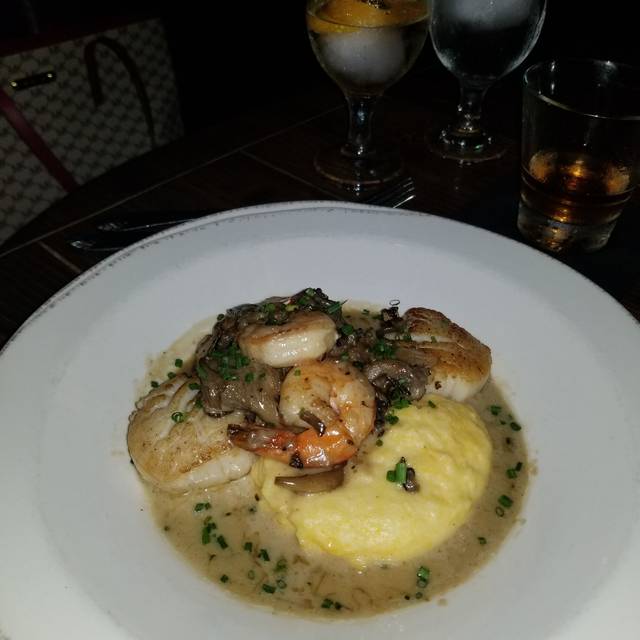 Veronica Fish Oyster Restaurant Sarasota Fl Opentable - 