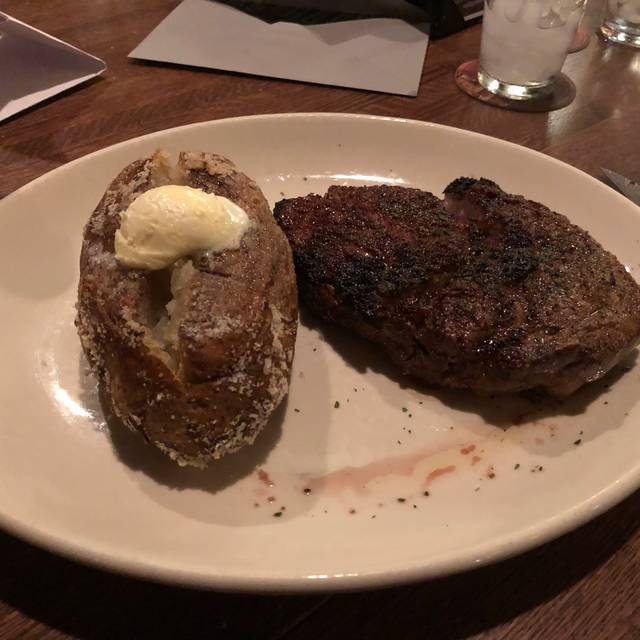 Malone’s Prime Beef Steakhouse Lansdowne Restaurant Lexington, KY