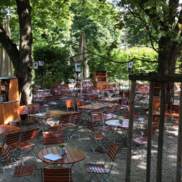 Alter Wirt Moosach Restaurant - München, BY | OpenTable