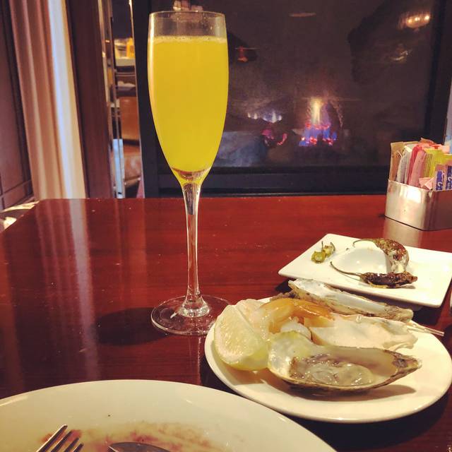 Tres by Jose Andres @ SLS Hotel, a Luxury Collection Hotel, Los Angeles, CA Tres by Jose Andres @ SLS Hotel, a Luxury Collection Hotel, Los Angeles, CA