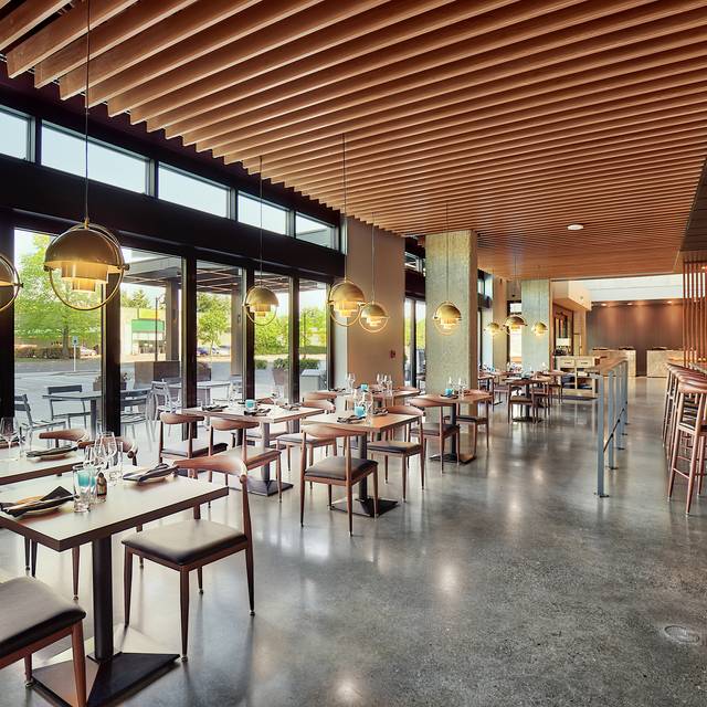 10 Restaurants Near Southcenter Mall Opentable