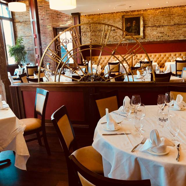 The District Seville Steak Seafood Restaurant Pensacola Fl The District Seville Steak Seafood Pensacola