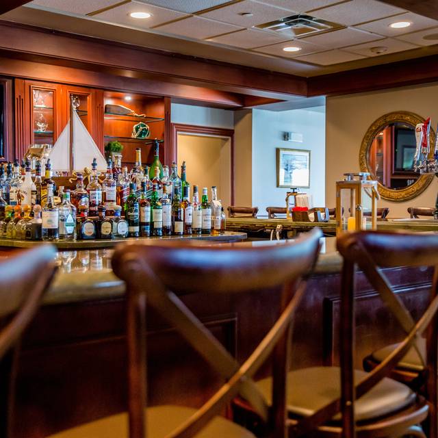 The Waterview At Port Jeff Country Club Restaurant Port Jefferson, NY