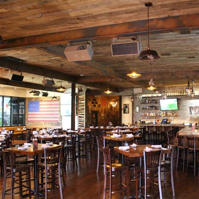 22 Restaurants Near Ewr Airport Opentable