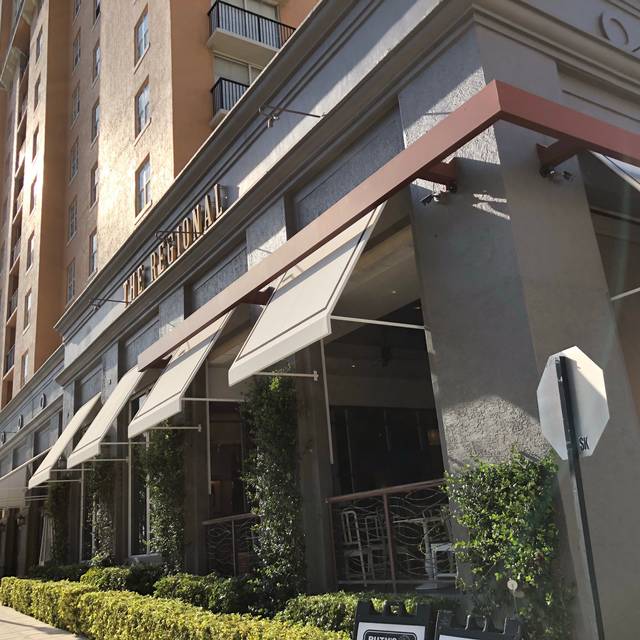 The Regional Kitchen Public House West Palm Beach Restaurant Info Reviews Photos Kayak