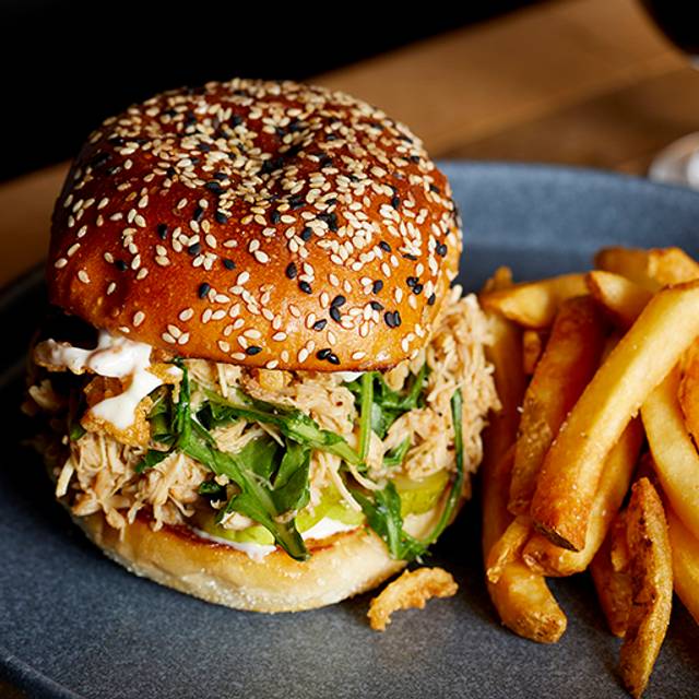 Topgolf Swing Suite MGM Springfield Restaurant Springfield, MA