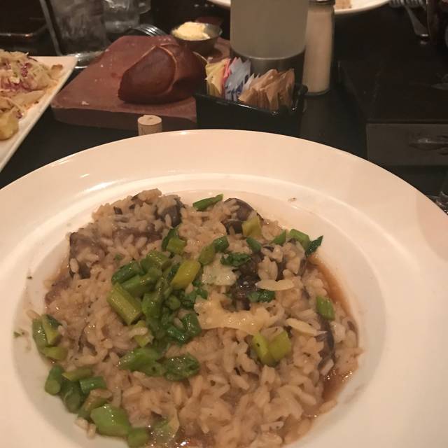 Cooper's Hawk Winery & Restaurant Springfield Springfield, IL