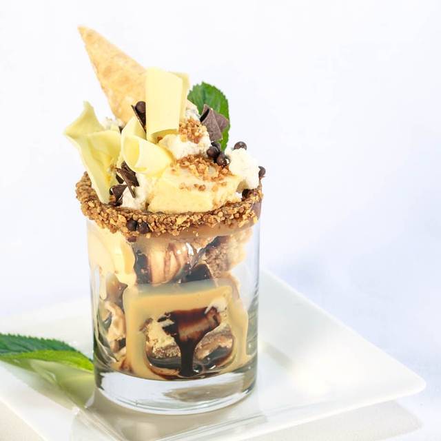 Cinnamon Bear Grille Hilton Whistler Resort and Spa Restaurant