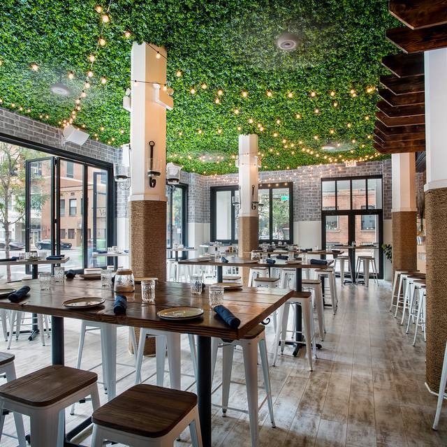 56 Restaurants Near Intercontinental Hotel Chicago Opentable