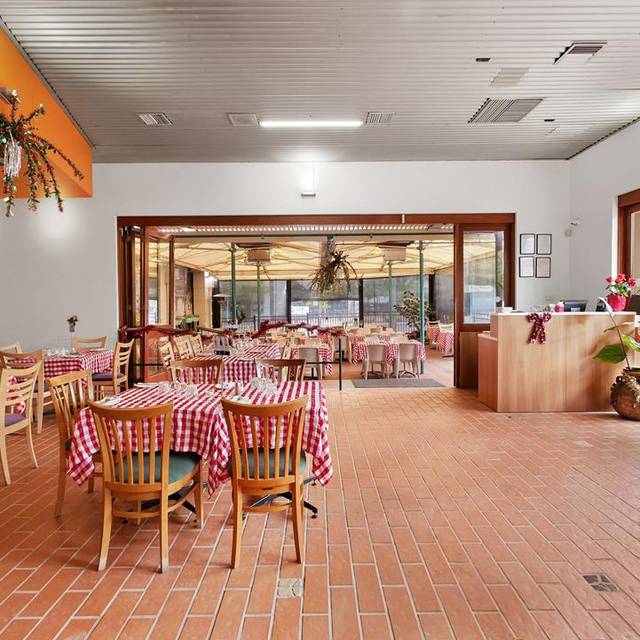 La Vita Italian Restaurant & Wood Fired Pizza Joondalup, AUWA