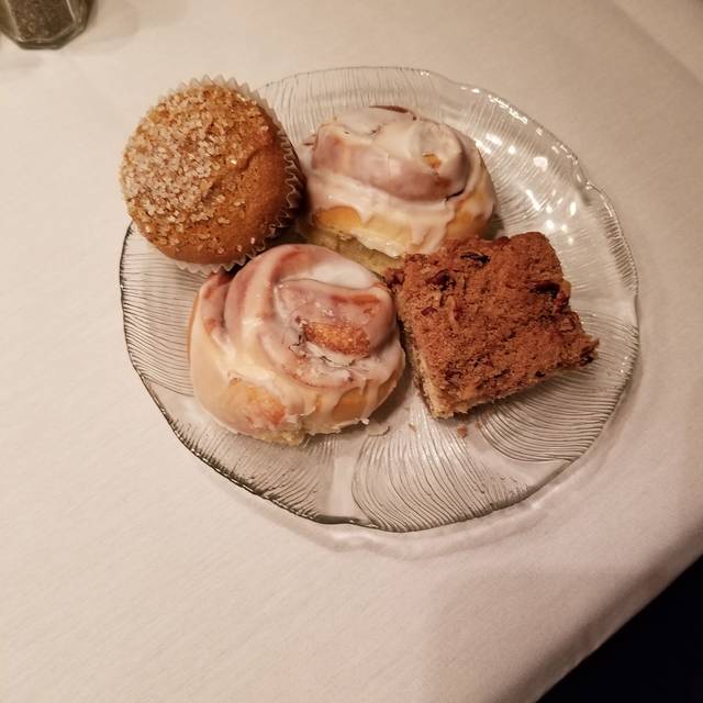 Weber S Restaurant Ann Arbor Restaurant Info Reviews Photos Kayak