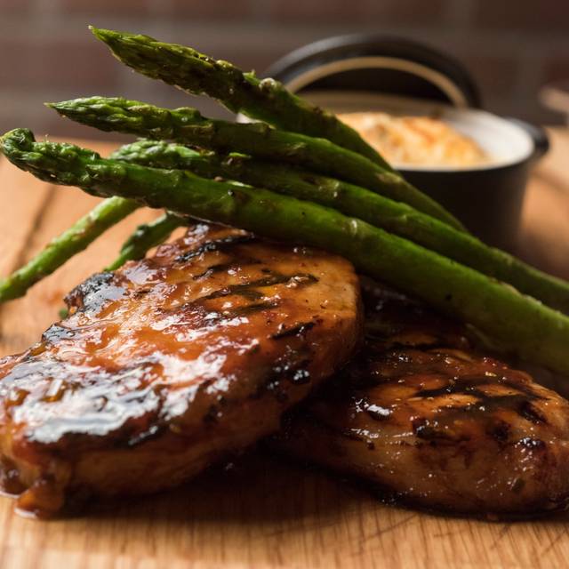 Livia Italian Eatery Elmhurst Restaurant Il Opentable Livia Italian Eatery Hoisin Chops Elmhurst Il