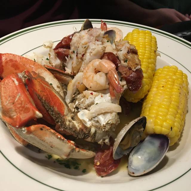 Portland Seafood Co. Washington Square Restaurant Tigard, OR