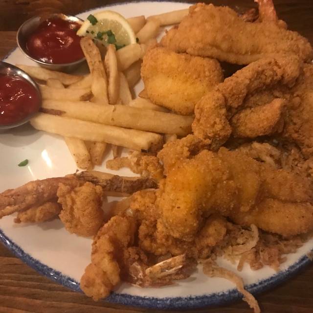 Landry's Seafood House New Orleans French Quarter Restaurant New