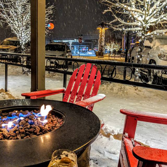 Moody S Bistro Bar Beats Truckee Restaurant Info
