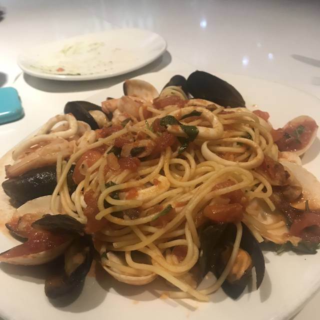 Angelo Elia Pizza, Wine Bar and Tapas Oakland Park Restaurant