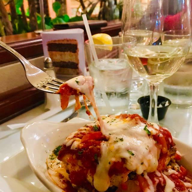 Capri Restaurant at Miracle Springs Resort & Spa Desert Hot Springs