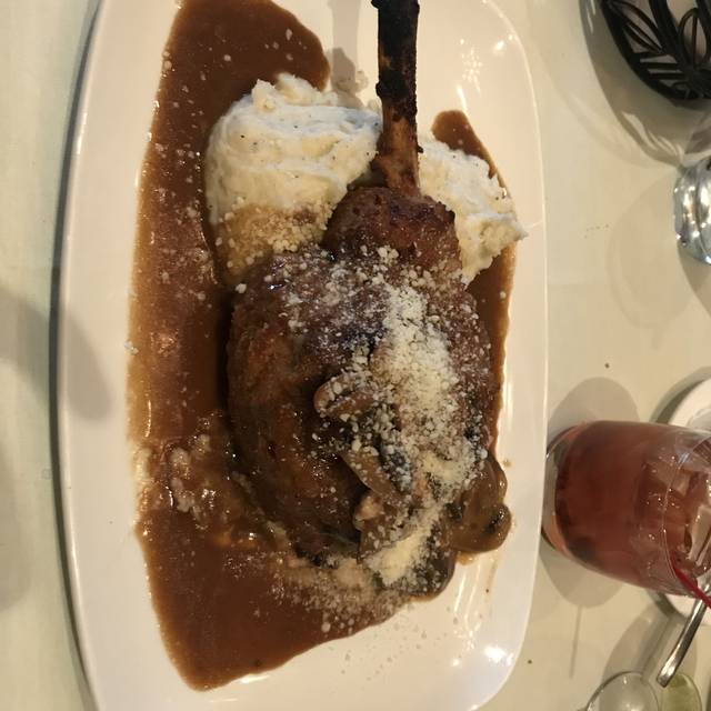 Mannino's Italian Kitchen &amp; Lounge Restaurant - Commack, NY | OpenTable