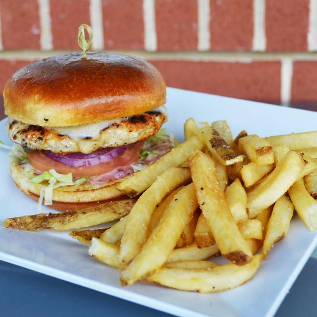 Broad Street Bullies Pub Xfinity Live! Restaurant Philadelphia, PA