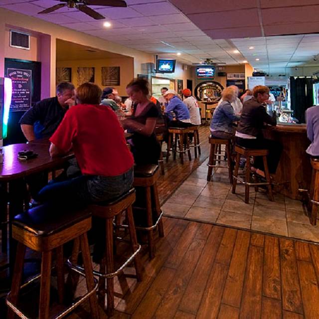 Magoo S Grill And Bar Restaurant Pleasant Hill Ca Opentable Magoo S Grill And Bar Pleasant Hill Ca