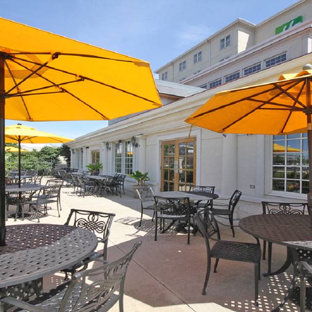 Bananas Grille & Bar at the Tinley Park Convention Center Restaurant