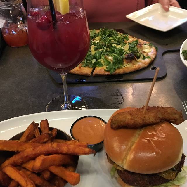 Crust & Crate Ogilvie Restaurant Gloucester, ON OpenTable