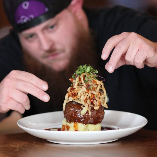 Carson S Food Drink Lexington Restaurant Info Reviews Photos Kayak